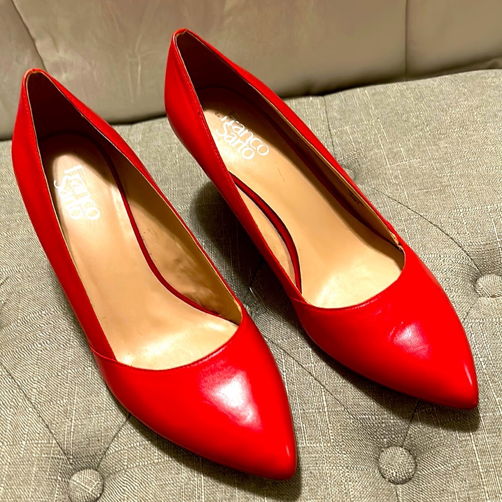 Red is HoT color of Fall 2023!